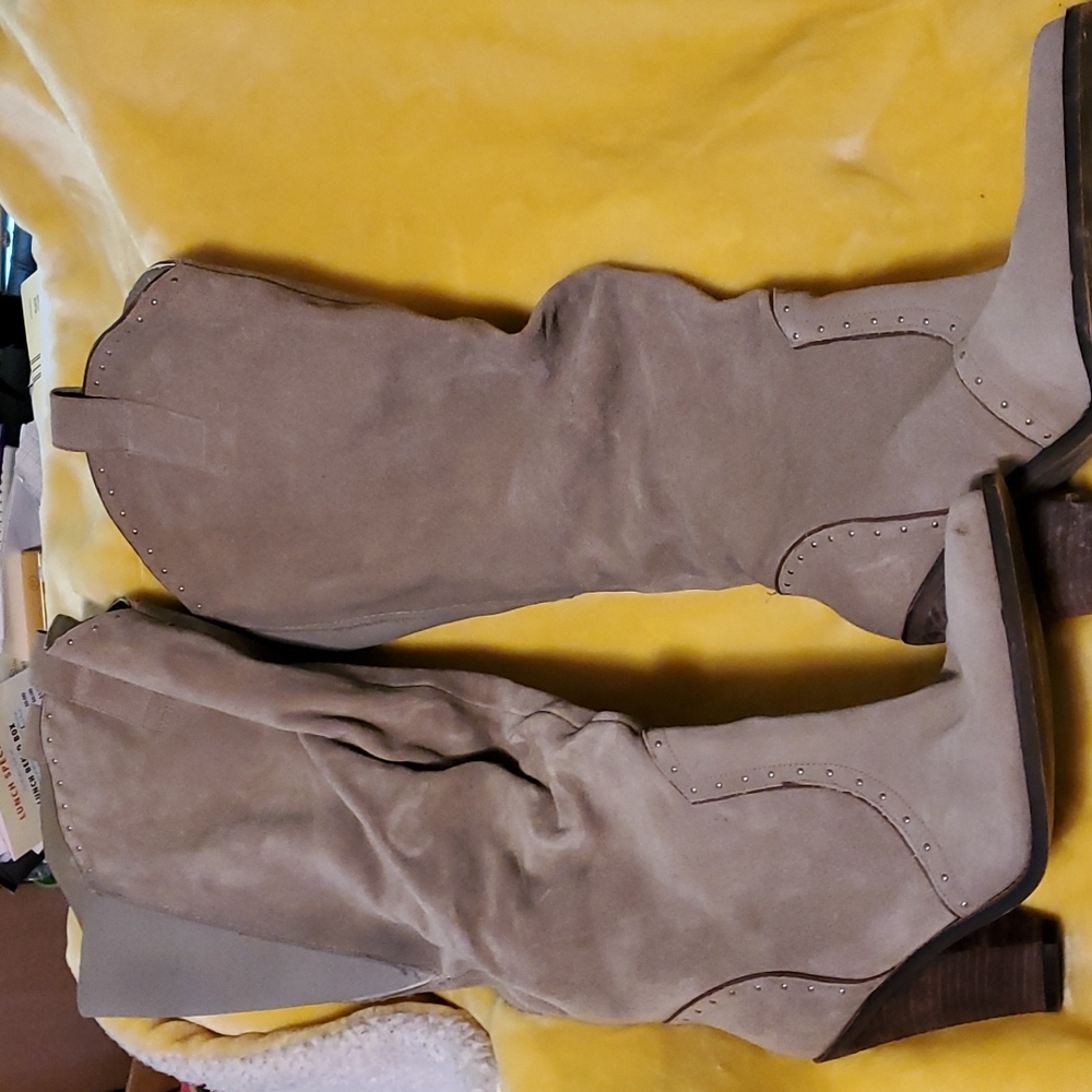 Guess, size 10, gray